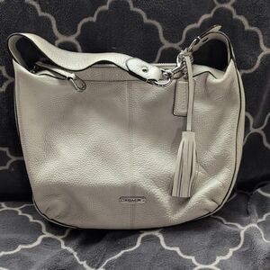 Gorgeous New Coach hobo with navy lining